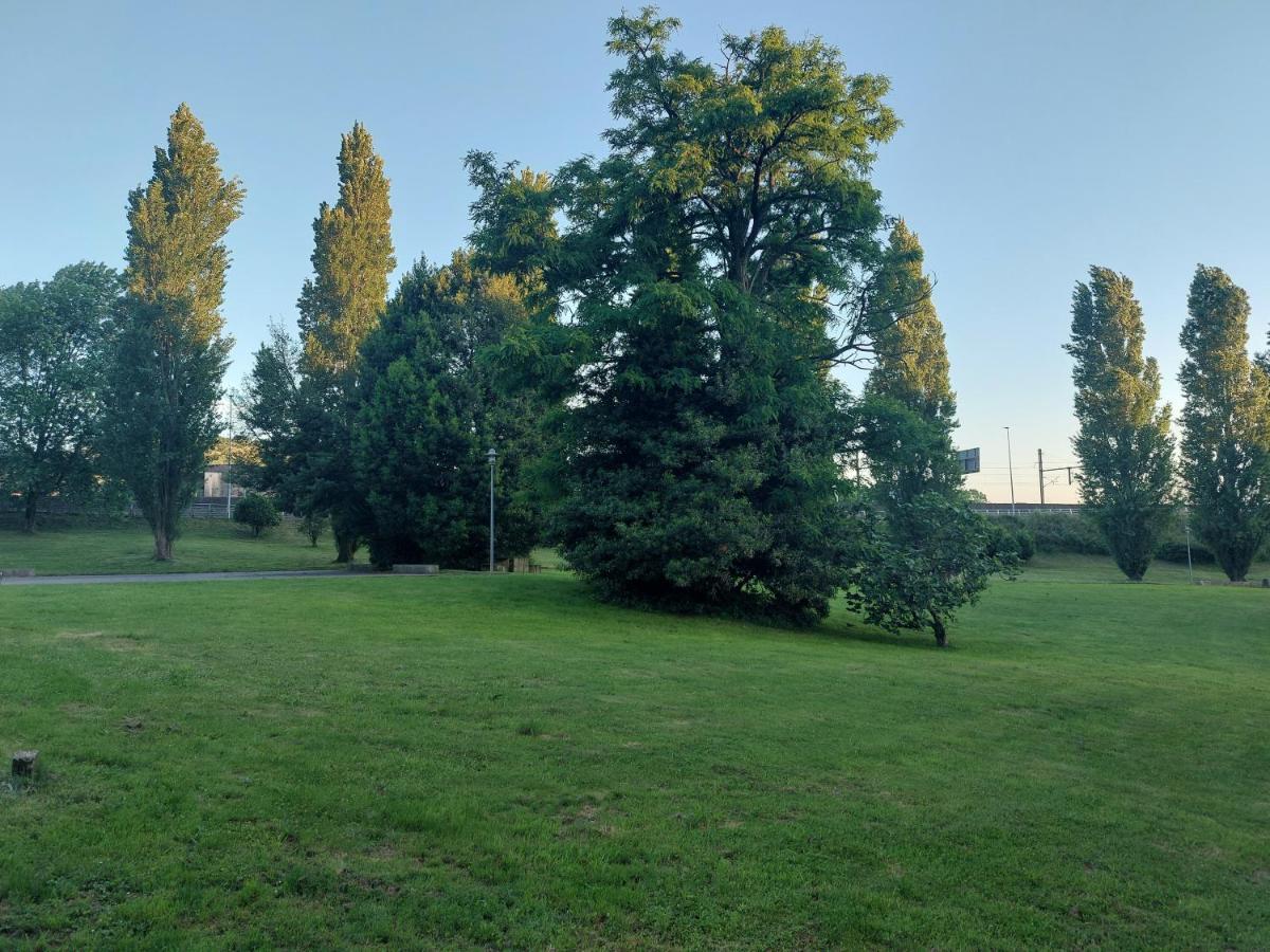 Apartamento Vieiro Con Plaza Garaje Gratis Santiago de Compostela Eksteriør billede